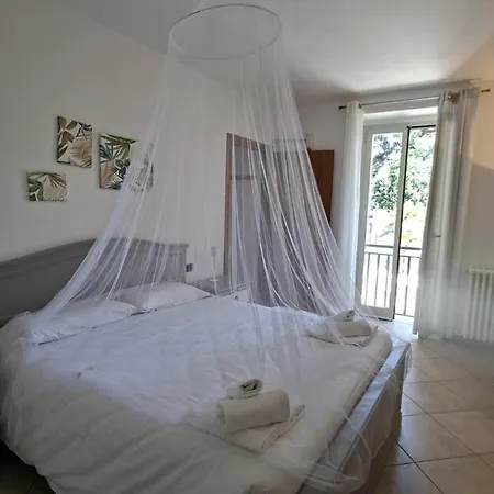 公寓 La Casa Del Sole 阿罗纳